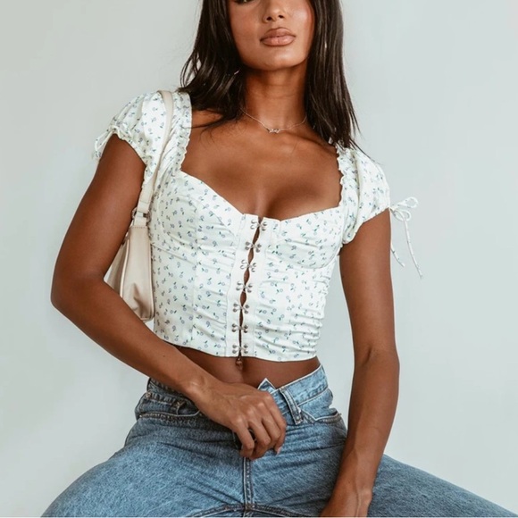 Princess Polly Tops - Princess Polly | Women’s Allyson Yellow Floral Puff Sleeve Cropped Top